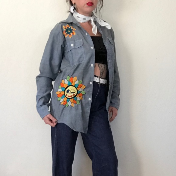 60s vintage hand embroidered denim shirt - Picture 5 of 8